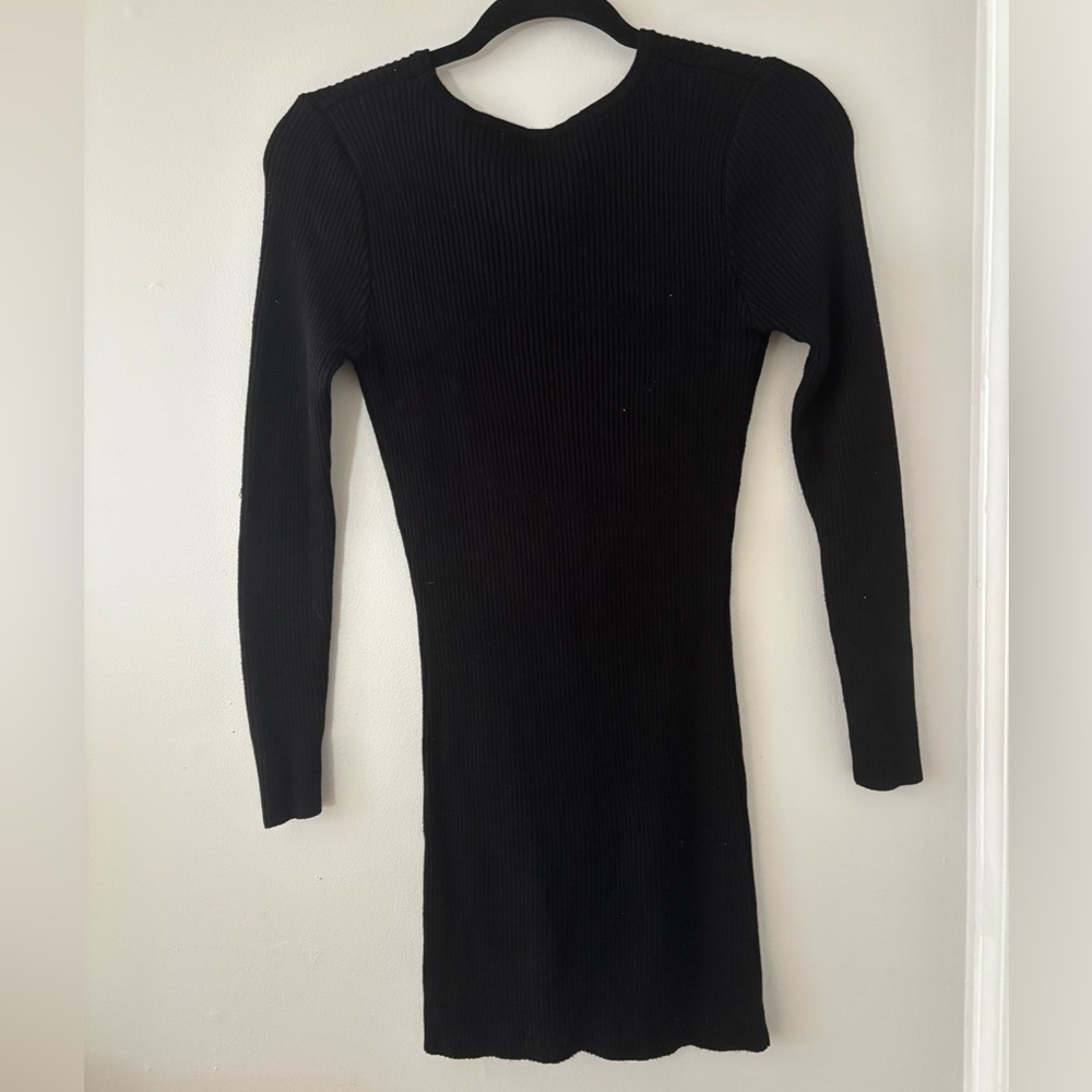 Black fitted long sleeve short sweater dress - Picture 3 of 3